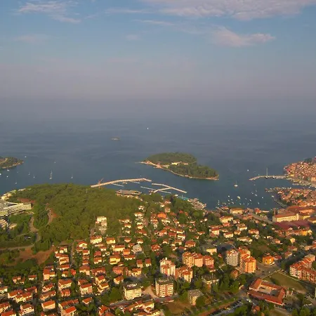 Ana Wellness S アパート